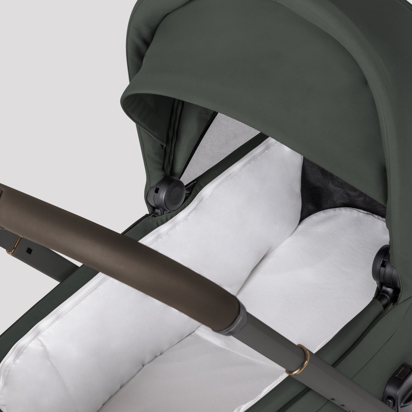 Breez Pewter Carrycot